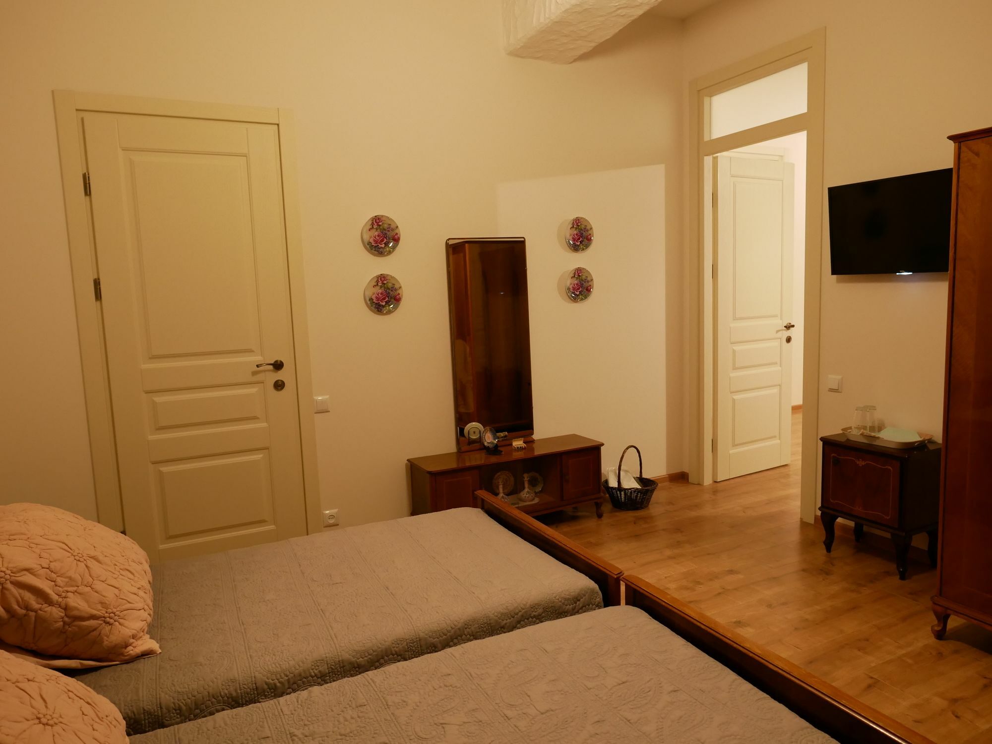 My Garden Hotel Tbilisi Bagian luar foto