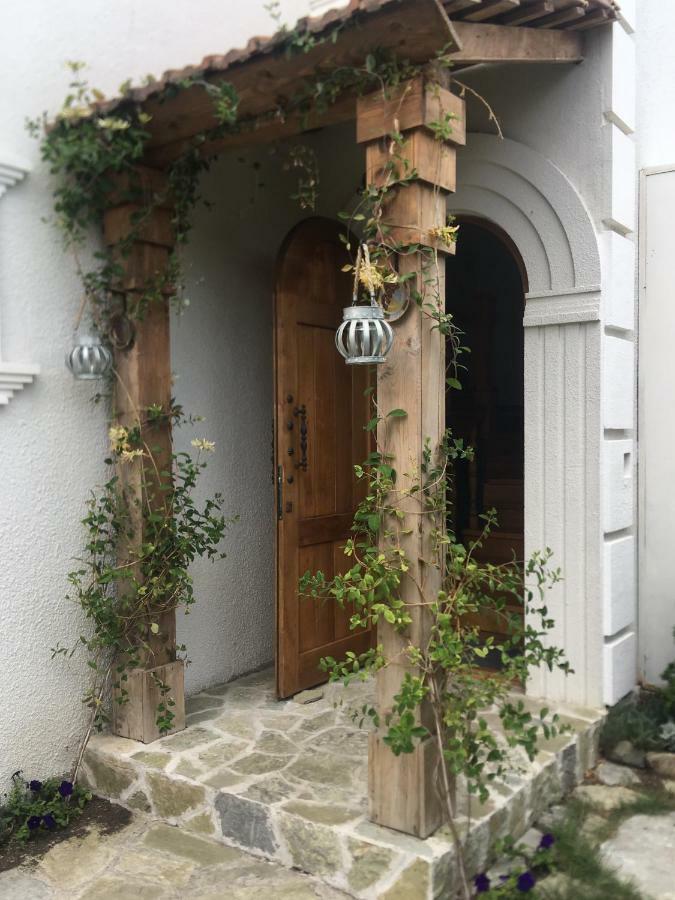 My Garden Hotel Tbilisi Bagian luar foto